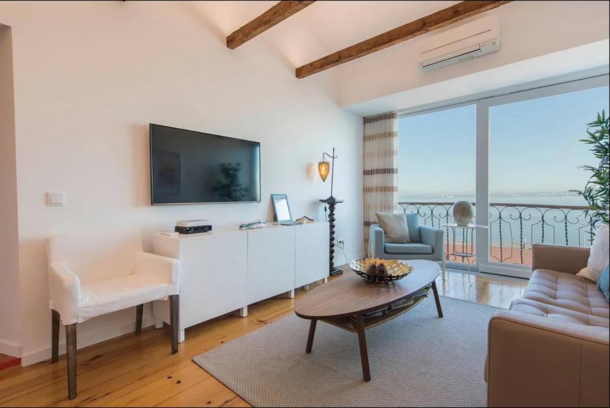 Alfama River View Apartment *
